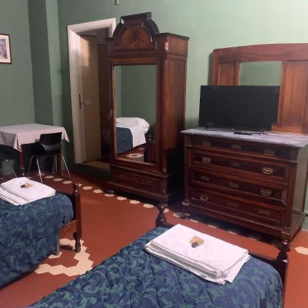 Leon Doro Hotel Parma Buitenkant foto